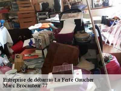 Entreprise de débarras  77320